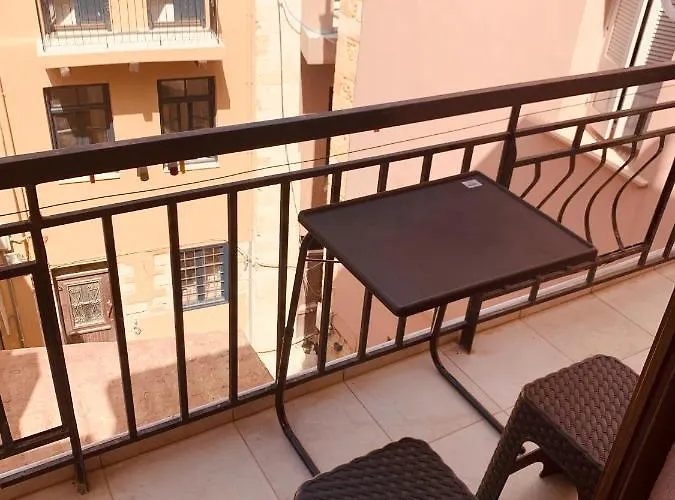 Old Town Family * Hriszí Aktí Haniá